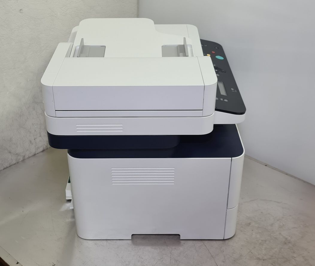 Продаю черно-белый лазерный принтер 3в1 Мфу Xerox b205 c WiFi