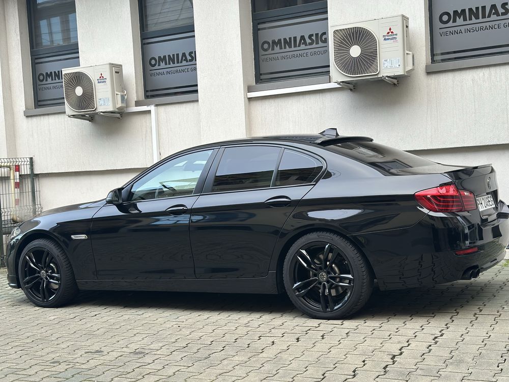 BMW Seria 5 F10 520d M-Paket / Automat / Trapa / Full Negru