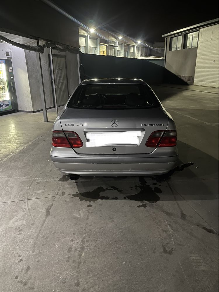 Mercedes CLK230 Ръчка 5 за части