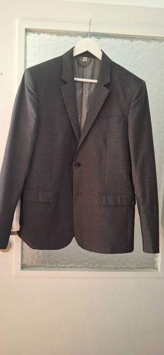 Мъжко сако Burberry,90% вълна ,10% коприна в перфекто състоание .