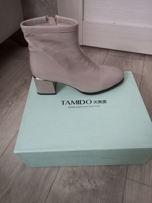 Продам ботильоны. Новый. Натуральная лаковая кожа