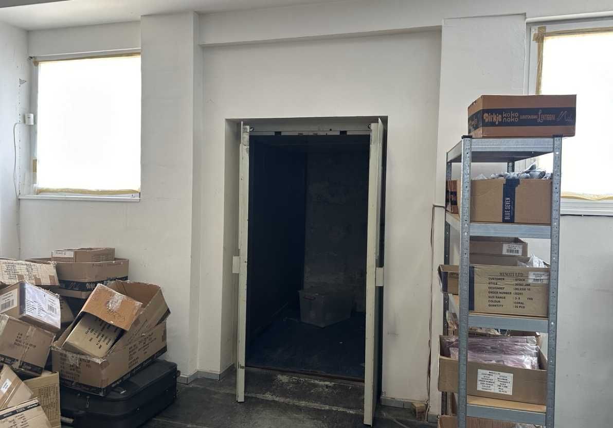 Дава се под наем Склад в Варна, Северна промишлена зона - 500 кв.м за 1402.5 € - Снимка #4