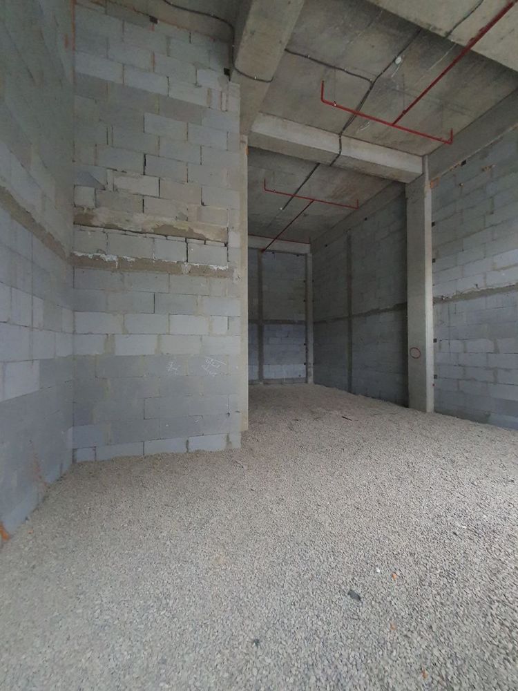Мирабад Продается Коммерческое помещение в ЖК ALFRAGANUS, 72м2.Коробка