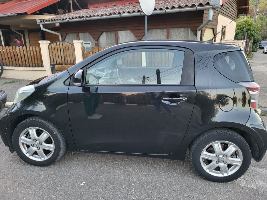 Masina de vanzare Toyota iq