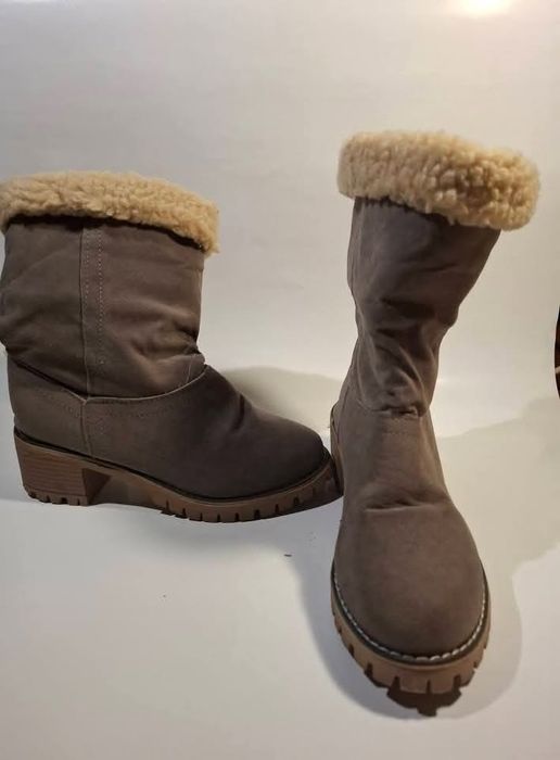 Cizme scurte imblanite