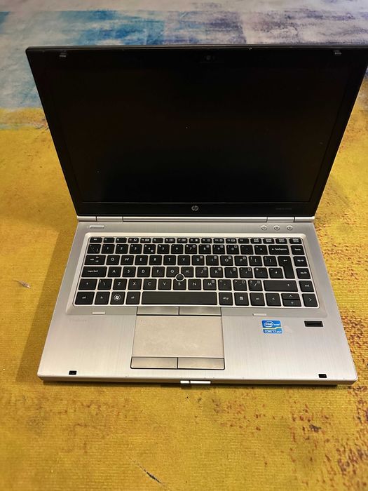 laptop Hp elitebook 8460p, metalic, octacore i7, ram 12 gb , video 1gb