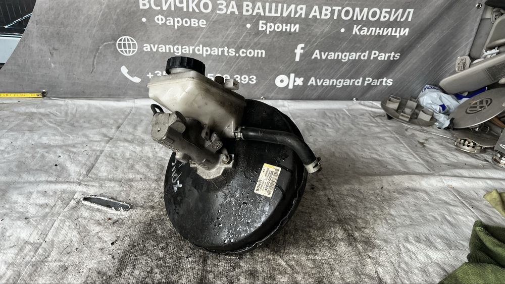 Toyota Yaris 1 серво