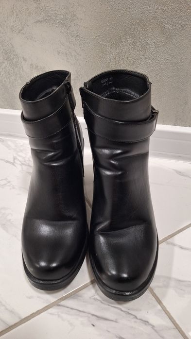 Дамски кожени боти