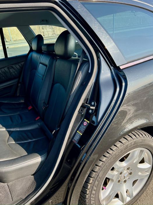 Mercedes-Benz w211 e320 cdi Avantgarde от собственник