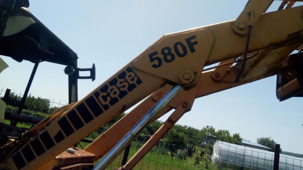 Buldoexcavator Case 580 F