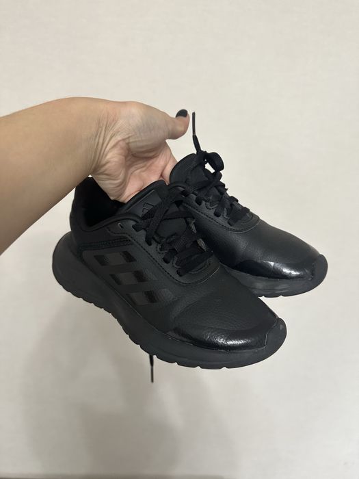 Кроссовки adidas 32 размер