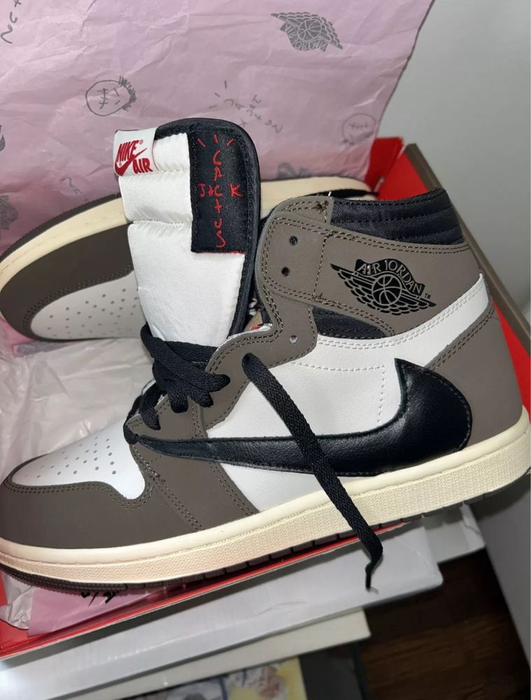 Air Jordan 1 Retro Travis Scott Cactus Jack