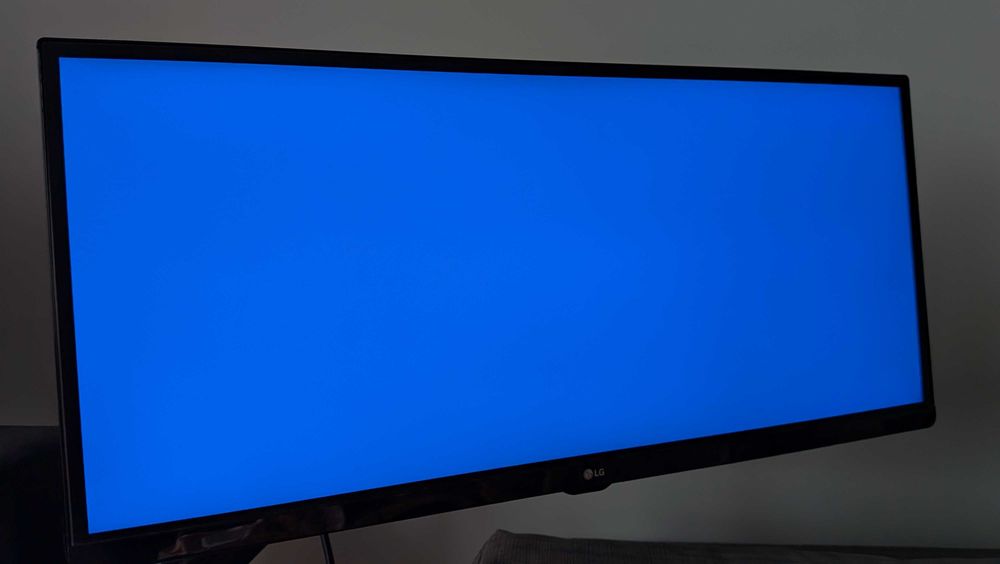 Монитор LG UltraWide IPS 25 inch + arm stand