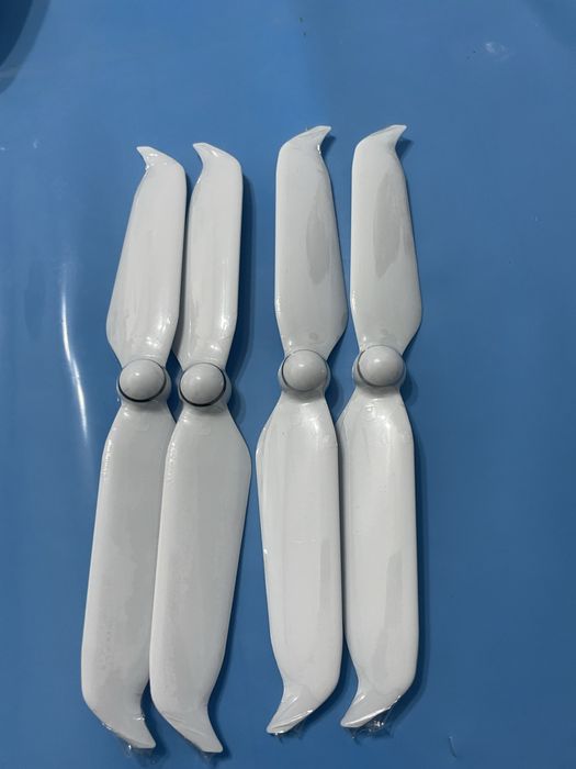 •	Лопасти для Phantom 4 / 4 Pro — оригинал