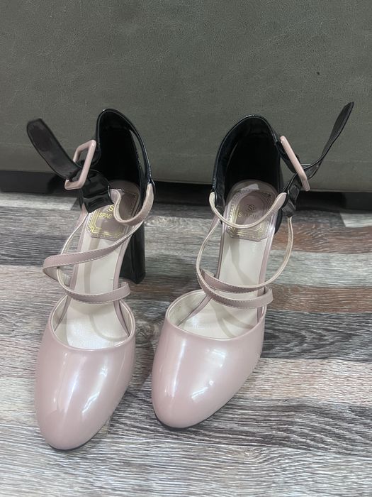 Продаю обувь, носка 1 раз