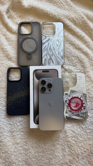 iPhone 15 pro “Natural Titanium” impecabil