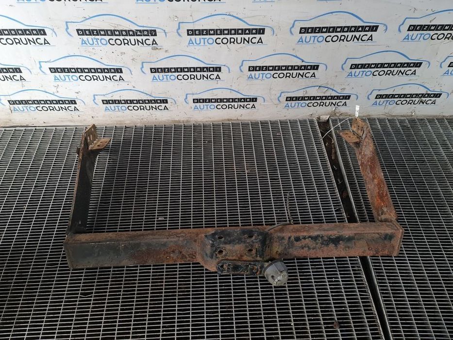 Carlig remorcare Nissan Navara D22 1998 - 2004 SUV 2 Usi (1347) DOAR SUPORTUL