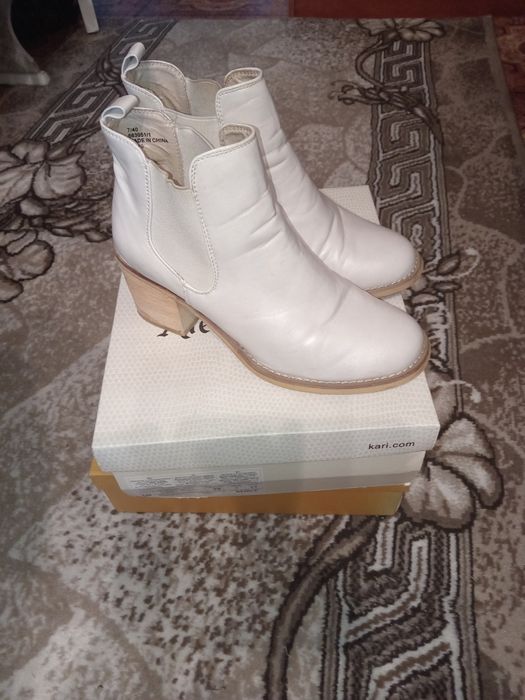 Продам обувь женскую