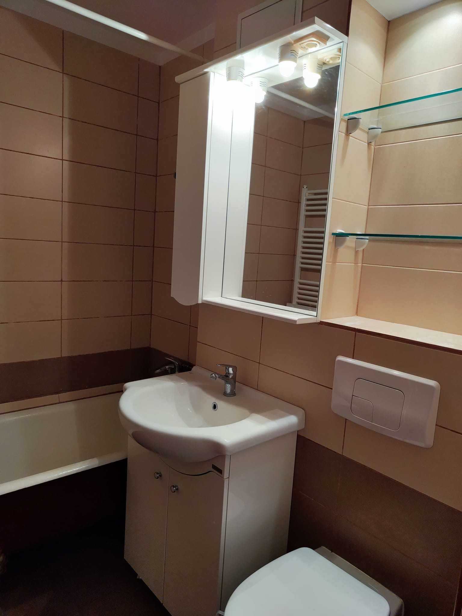 Proprietar, vând apartament cu 3 camere