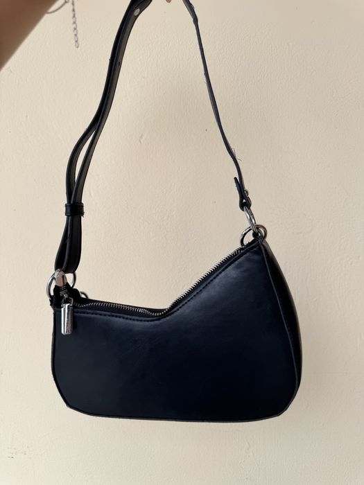 Мини-сумка с необычной формой