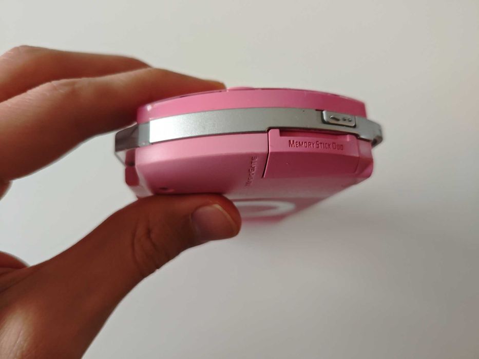 Sony PSP 1000 Pink Limited Edition - качени много игри
