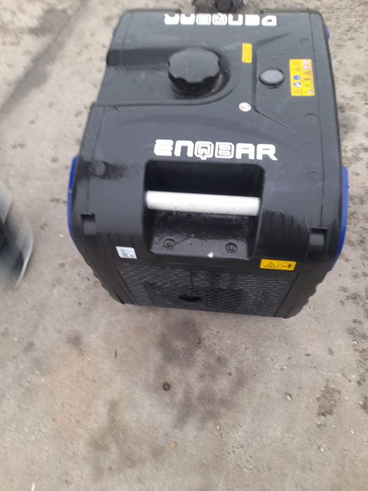 Generator ,invertor de curent DENQBAR NQ-4200 ,ca honda