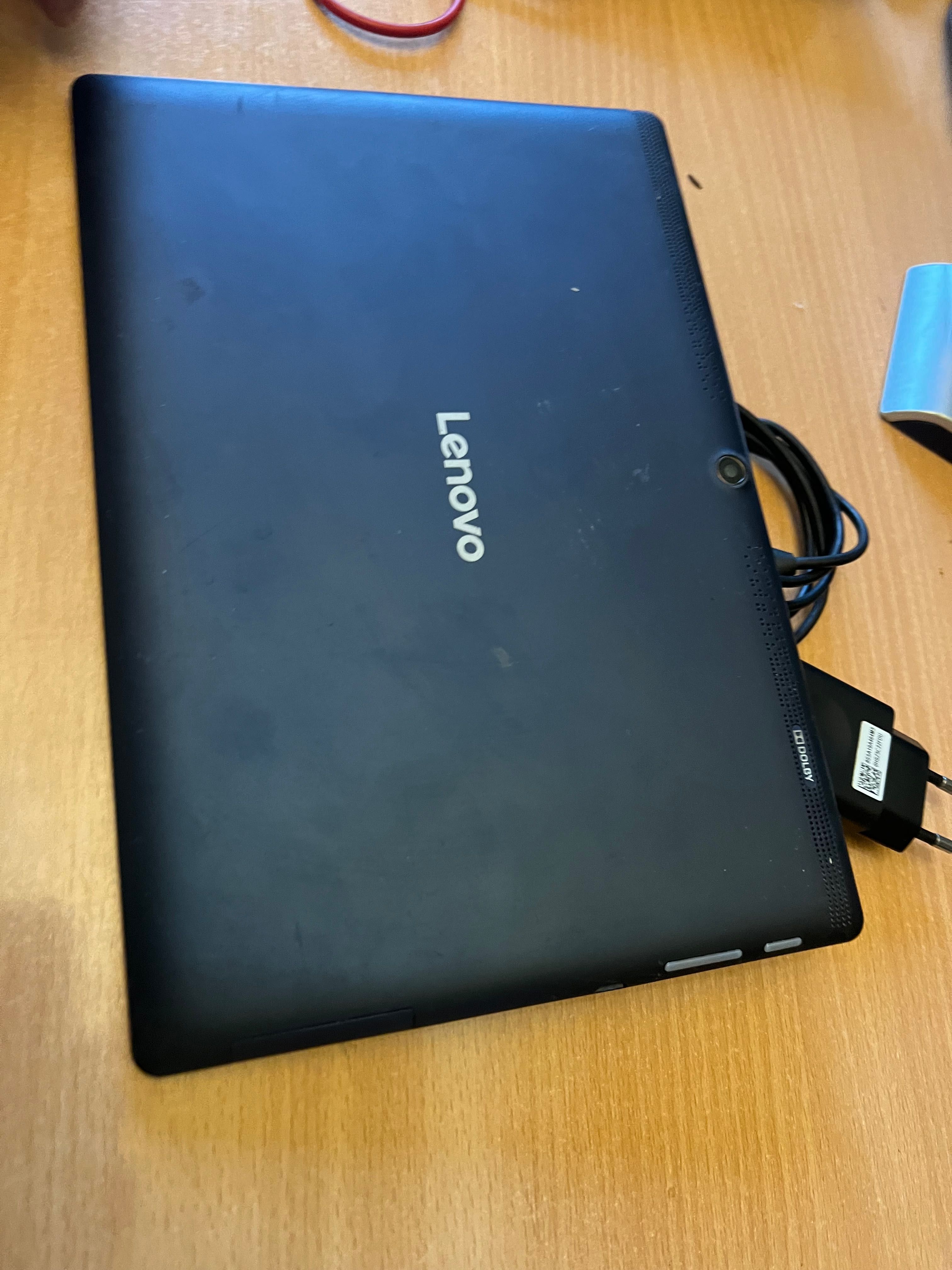 Tableta Lenovo Pad cu 3G