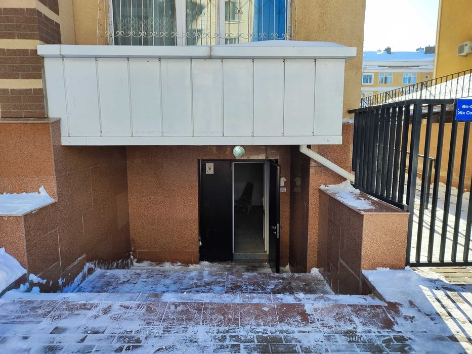 Топовая перспективная локация, Первая линия Коммерческое помещение30м2