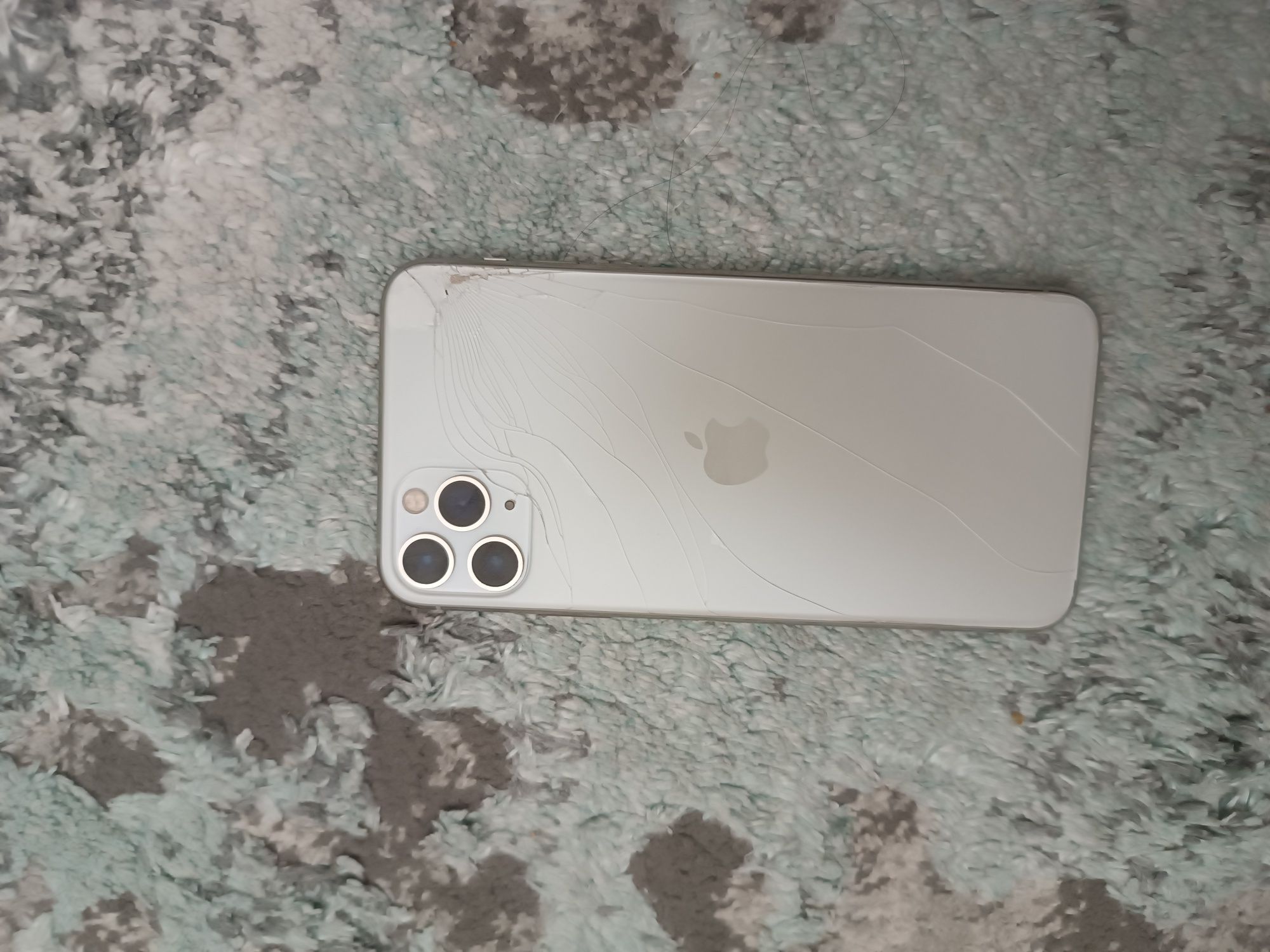 Iphone 11 pro max 72% 64 gb
