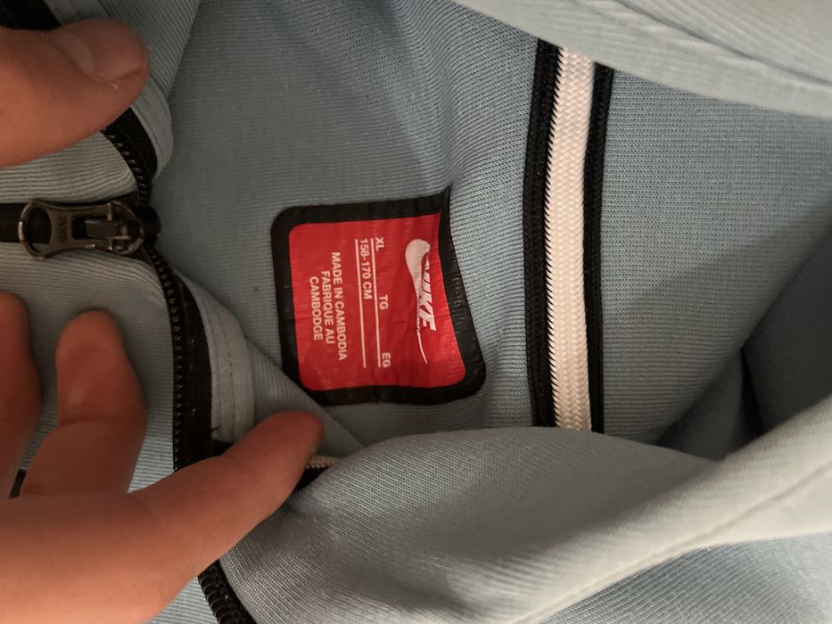 Nike tech full culoare baby blue original