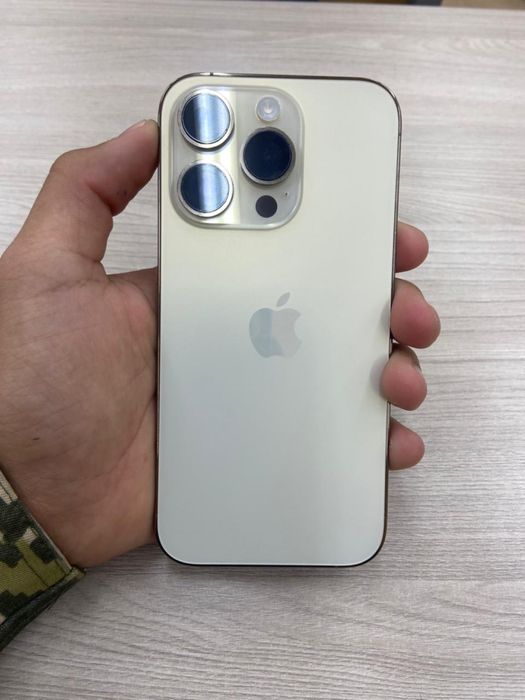 Продам айфон 14про