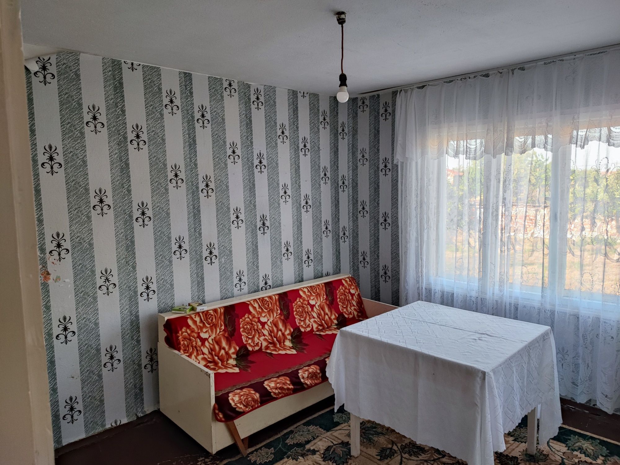 Продава КЪЩА,с.Стряма,област Пловдив