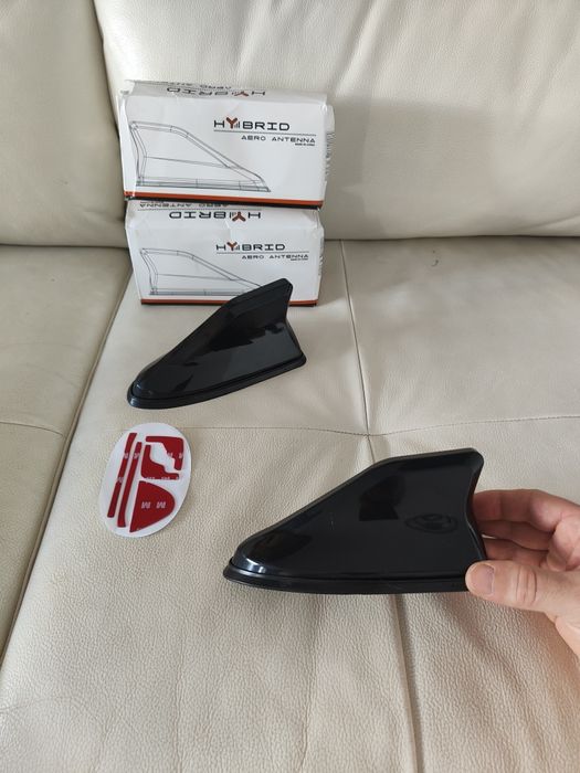 Antena Auto Fm Radio , Antena Aerodinamica tip Rechin , negru lucios