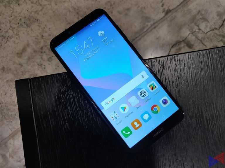 Телефон Huawei Y6 2018