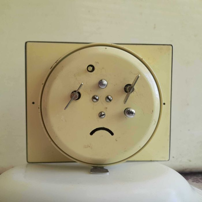 Ceas desteptator de masa -mecanic - provenienta China .