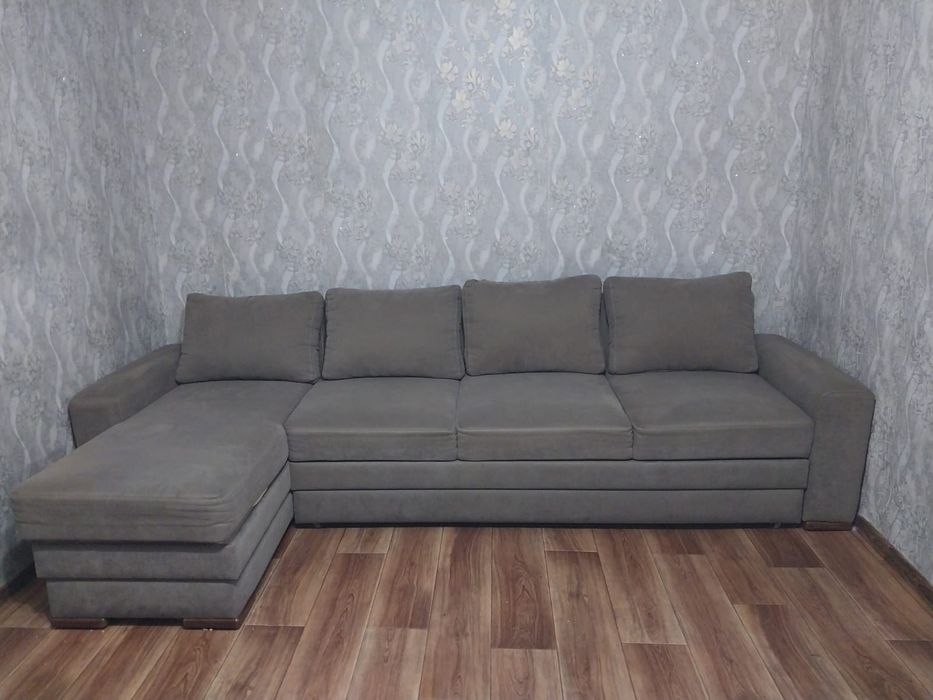 Продам большой диван
