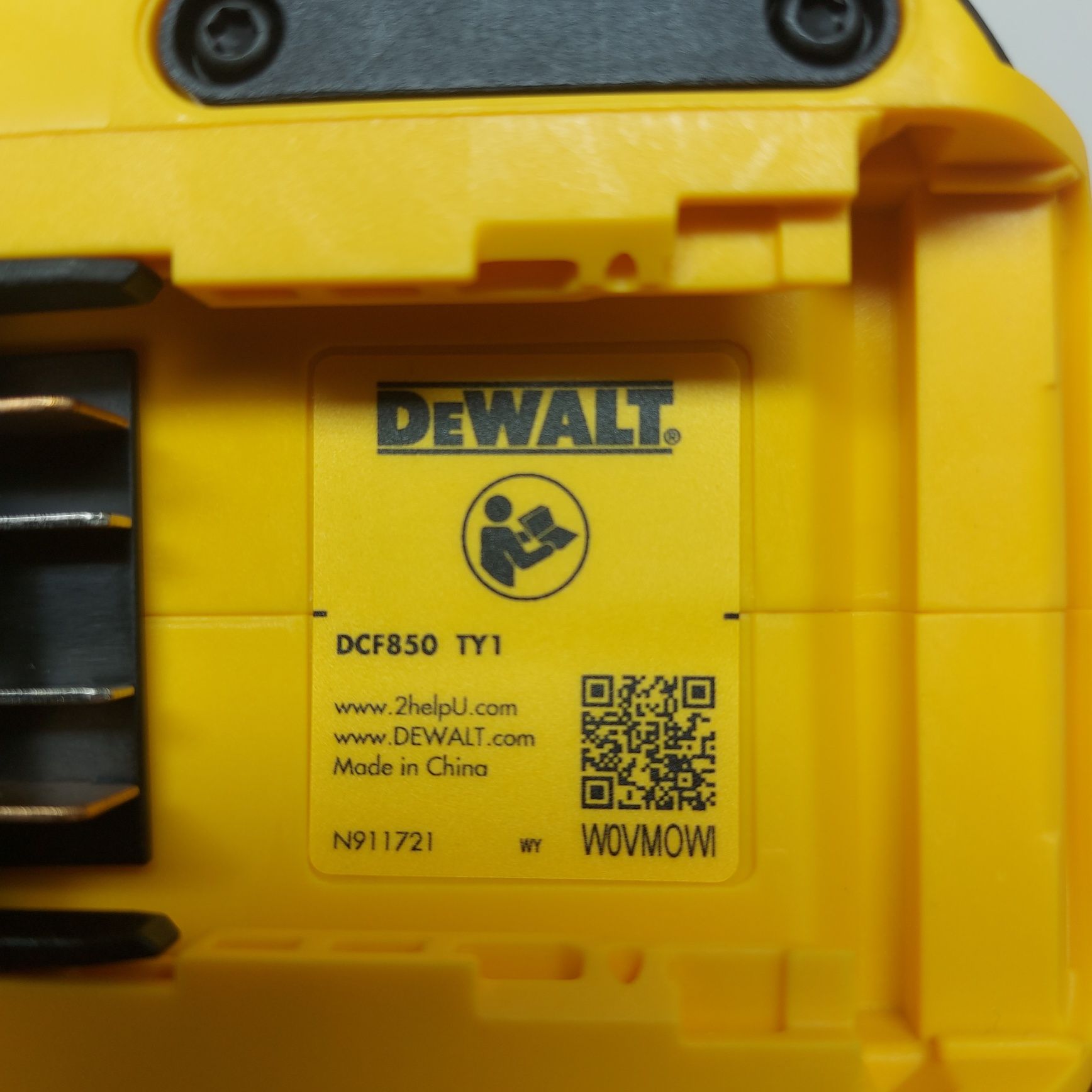 Нов модел импакт Dewalt DCF850N