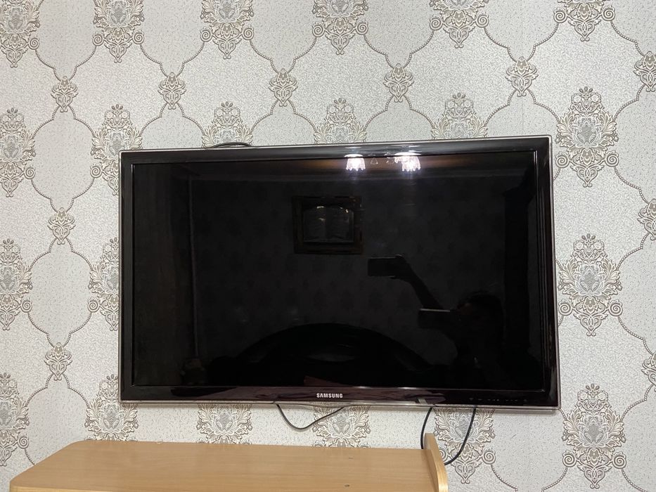 СРОЧНО продам телевизор
