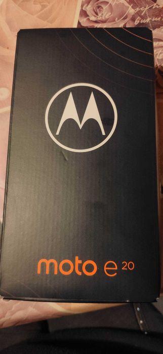 Нов! Motorola e20 Graphite Grey Памет 2/32GB