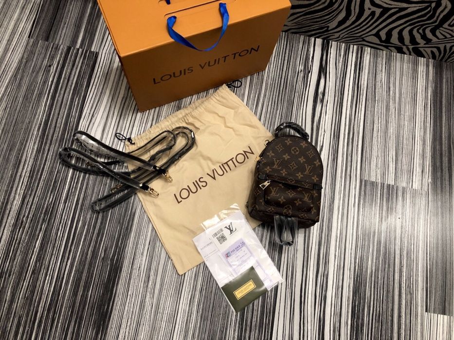 Ghiozdan LOUIS VUITTON-piele naturală,poze reale 100% Cutie,săculeț