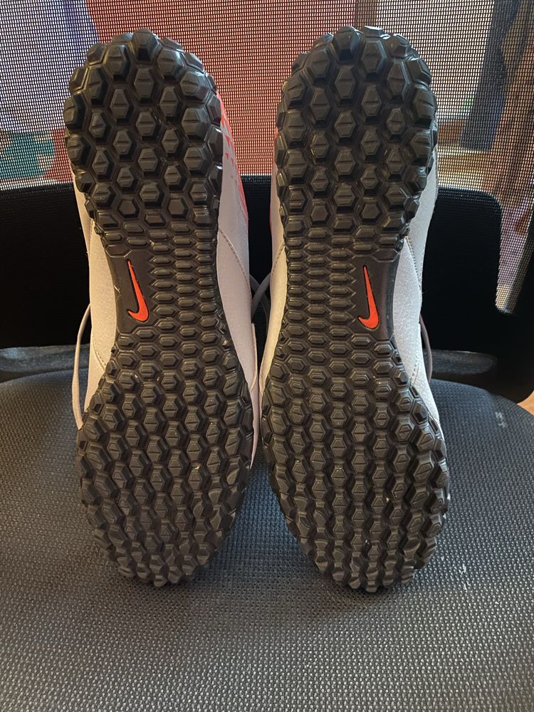 Nike MercurialX Victory VI TF - Pure Platinum-Hyper Orange