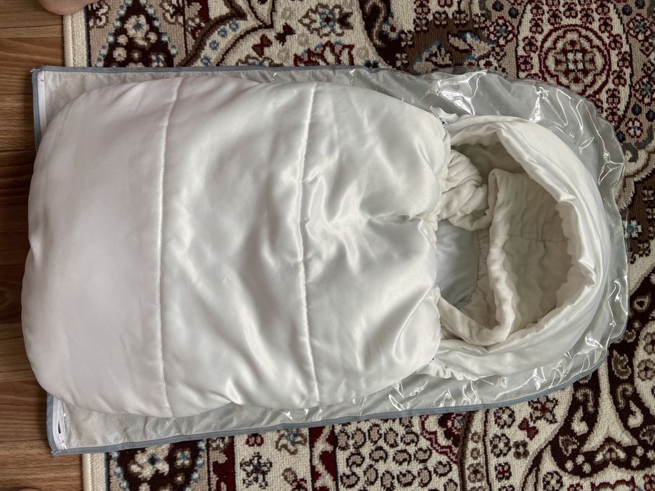 Продам конверт на выписку