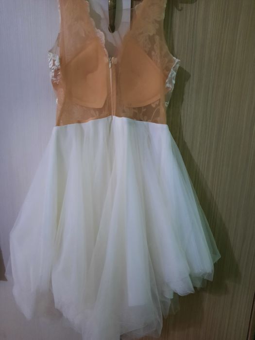 Vând rochie purtata la cununia civila