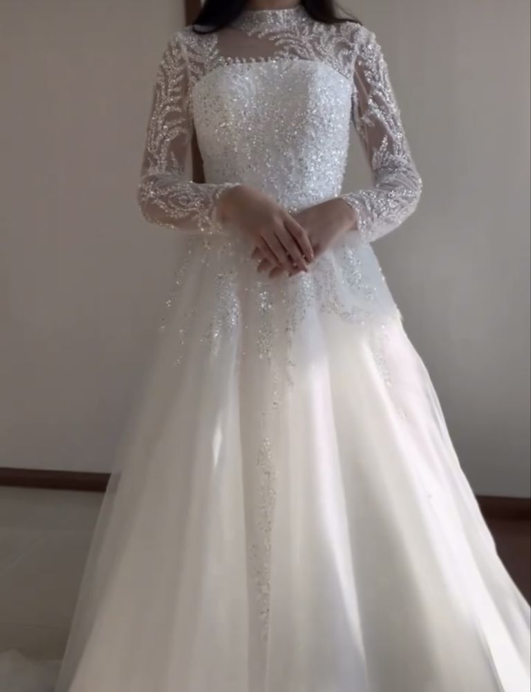 Свадебное платье