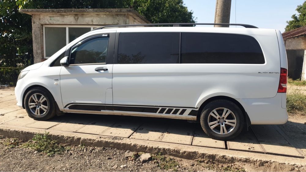 Vand vito tourer 2016 9 locuri
