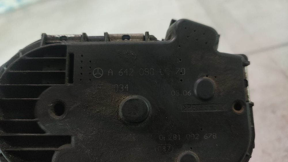 Clapeta de acceleratie 3.0 cdi om642 A6420900070 Mercedes-Benz S-Clas