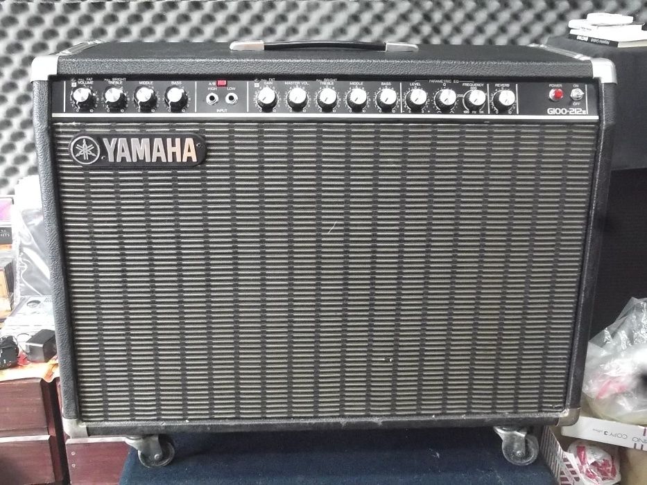 Yamaha G100 212-II 1979 Black - китарно комбо