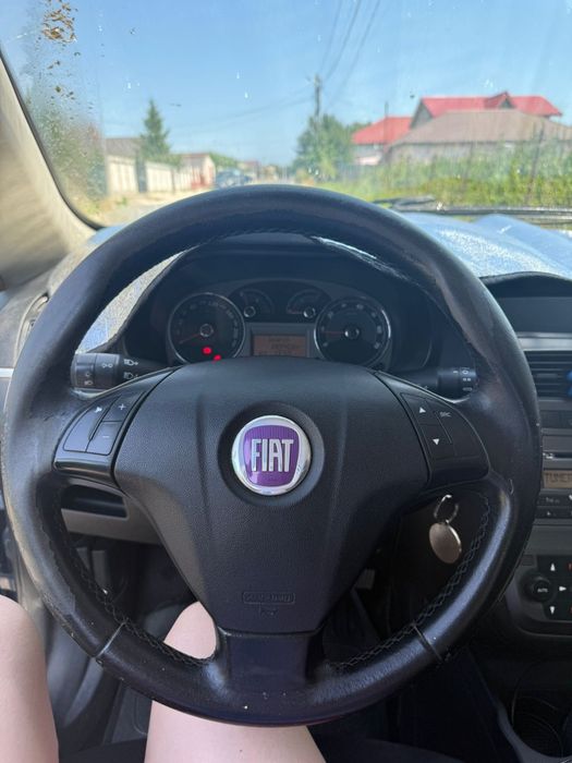 Vând Fiat linea mașina a fost de munca