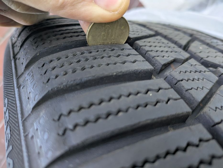 Vand 4 jante RIAL 18" cu cauciucuri iarna