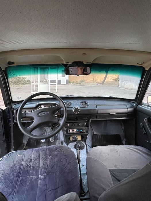 VAZ 2106 sotiladi
